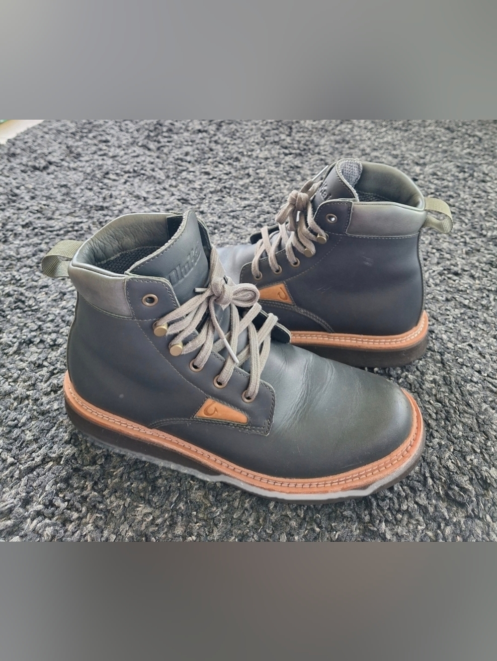 OluKai Kilakila Men's Size 8.5 Lace-Up Black Leather Waterproof Boot